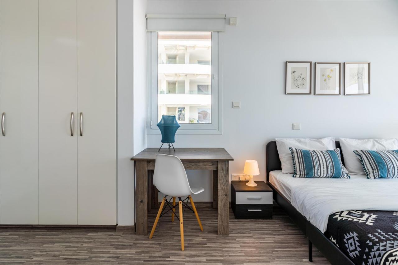 Oyster 1-Br Apt In Larnaca Bagian luar foto